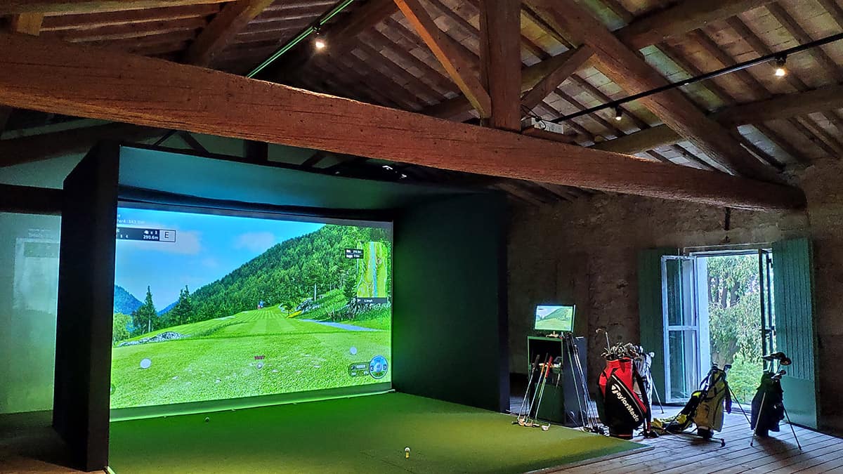 Installation simulateurs de golf EyeXO